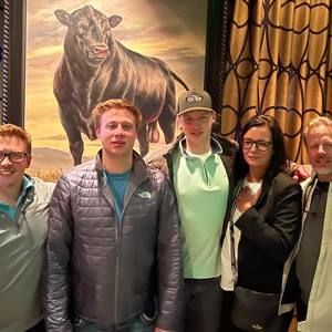 Meet your Posher, Peter